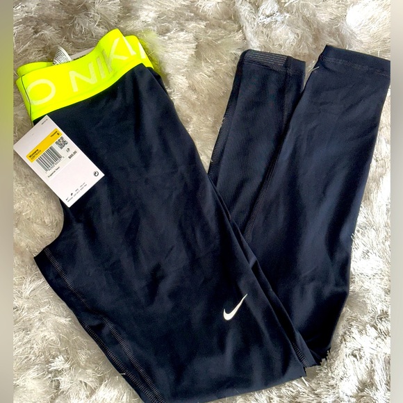 Brand New Full Length Nike Pro Mid Rise Tight Fit leggings - Picture 1 of 1